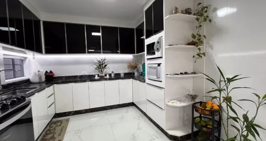 Sobrado triplex 3 quartos (1 suite) a venda no capão raso
