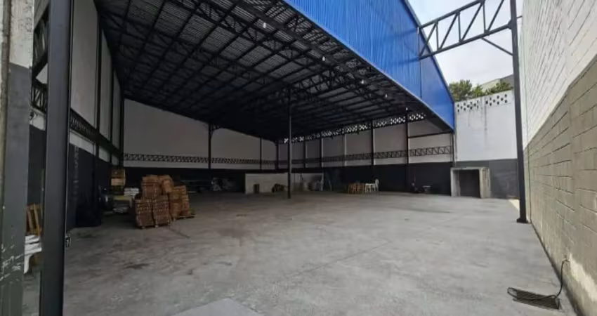 Galpão/depósito/armazém e 6 banheiros para alugar, 1500 m²