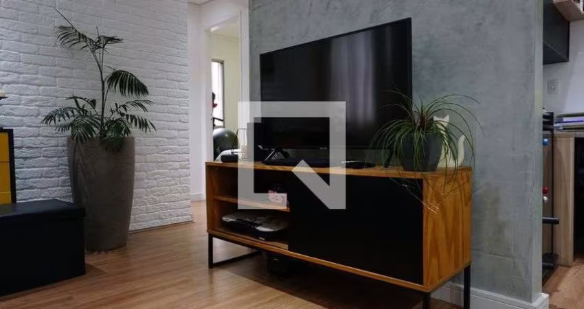 Apartamento à Venda - Jardim Éster Yolanda, 2 Quartos,  63 m2