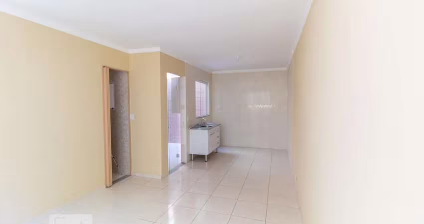 Casa à Venda - Artur Alvim, 2 Quartos,  72 m2