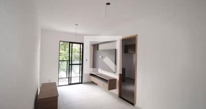 Apartamento à Venda - Vila Guilhermina, 2 Quartos,  47 m2
