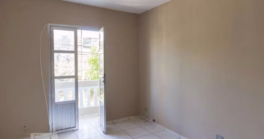 Apartamento à Venda - Água Fria, 1 Quarto,  32 m2