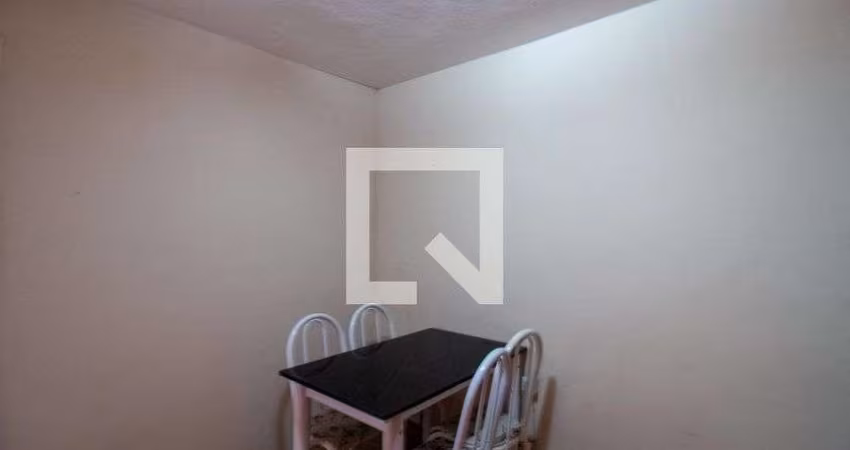 Apartamento à Venda - Jardim Éster Yolanda, 4 Quartos,  70 m2