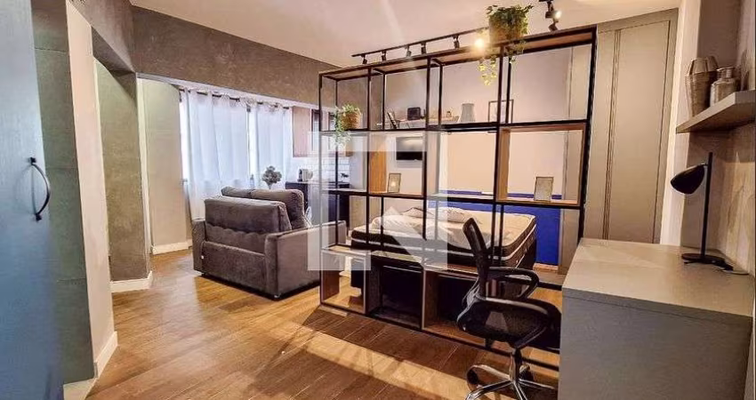 Apartamento à Venda - Liberdade, 1 Quarto,  50 m2