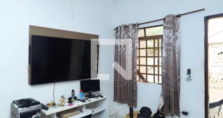 Casa à Venda - Vila Jacuí, 3 Quartos,  90 m2