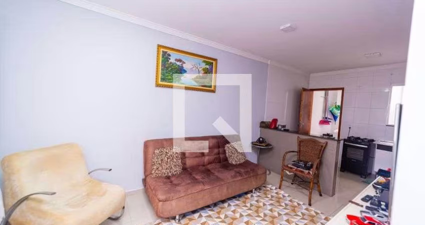 Casa à Venda - Ermelino Matarazzo, 2 Quartos,  70 m2