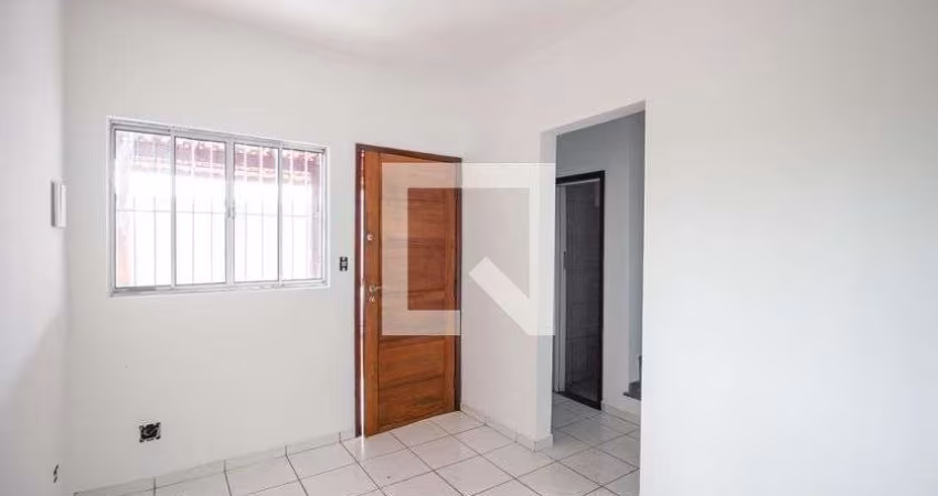 Casa à Venda - Vila Jacuí, 2 Quartos,  87 m2