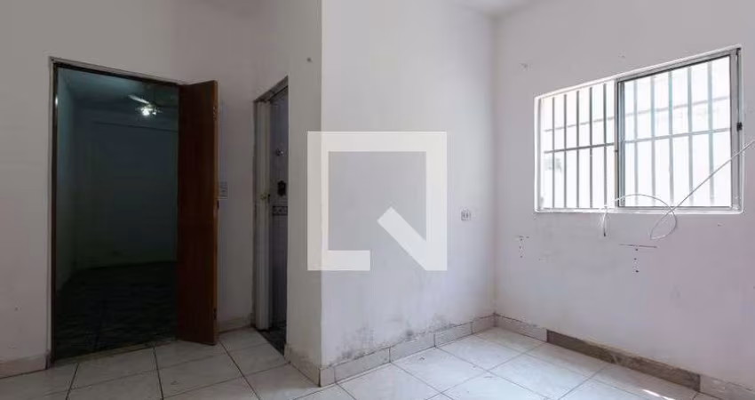 Casa à Venda - Vila Jacuí, 1 Quarto,  100 m2