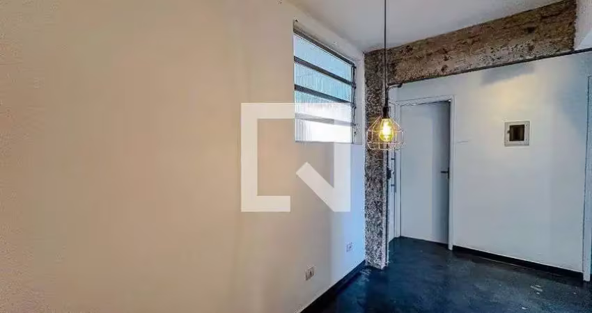 Apartamento à Venda - Liberdade, 1 Quarto,  40 m2