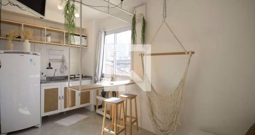 Apartamento à Venda - Liberdade, 1 Quarto,  24 m2