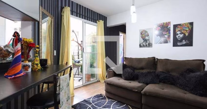 Apartamento à Venda - Vila Dionísia, 2 Quartos,  47 m2