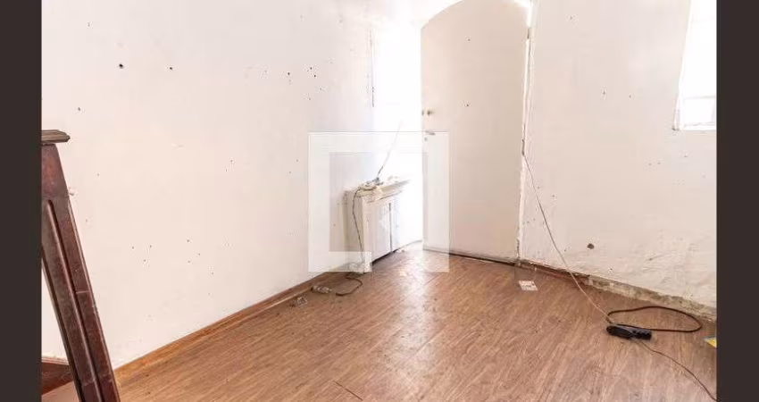 Casa à Venda - Belém, 2 Quartos,  60 m2