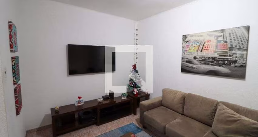 Casa à Venda - Penha de França, 2 Quartos,  83 m2