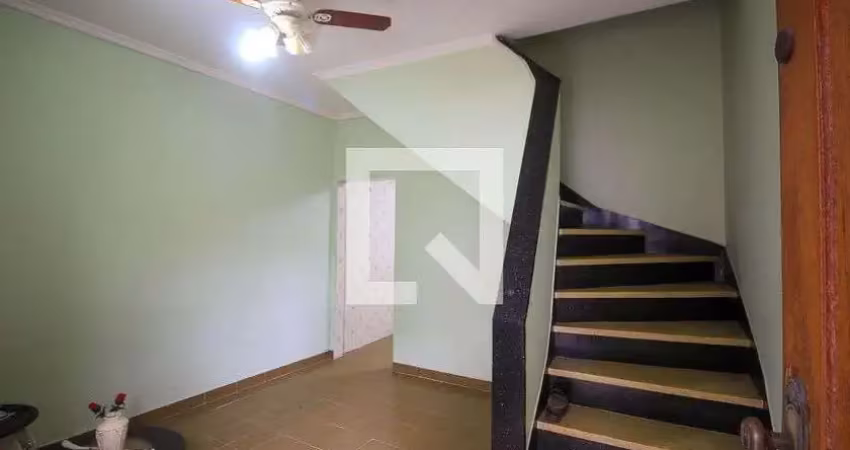 Casa à Venda - Jardim Teresa, 2 Quartos,  35 m2