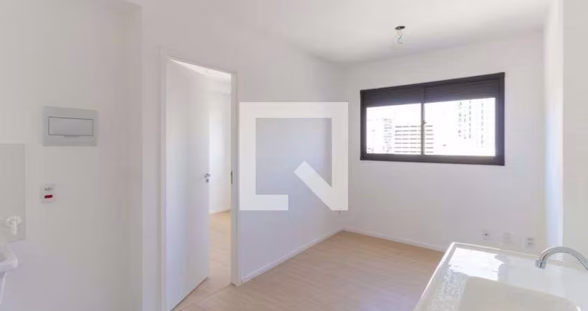 Apartamento à Venda - Liberdade, 1 Quarto,  24 m2