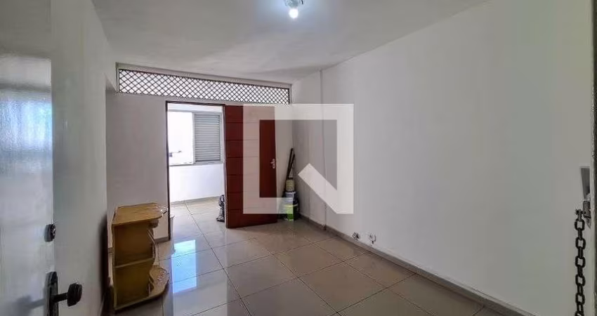Apartamento à Venda - Liberdade, 1 Quarto,  40 m2