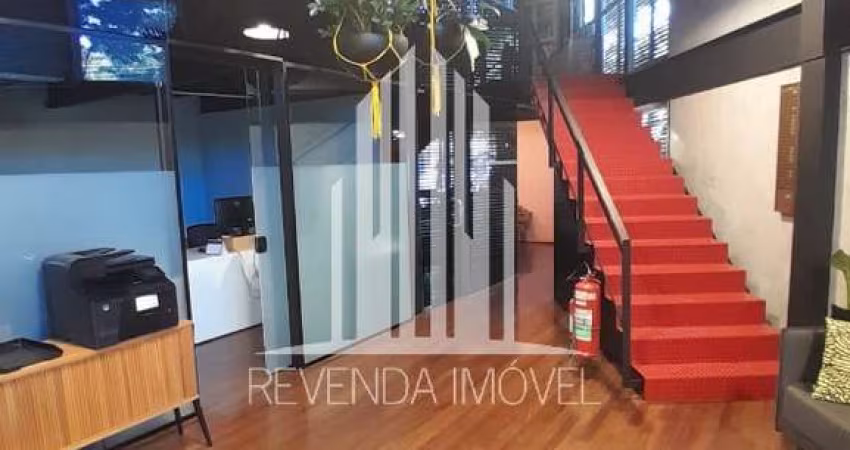 Conjunto Comercial de Alto Padrão na Vila Madalena: 4 Salas, 3 Banheiros, 4 Vagas de Garagem, 143,58m² - São Paulo-SP