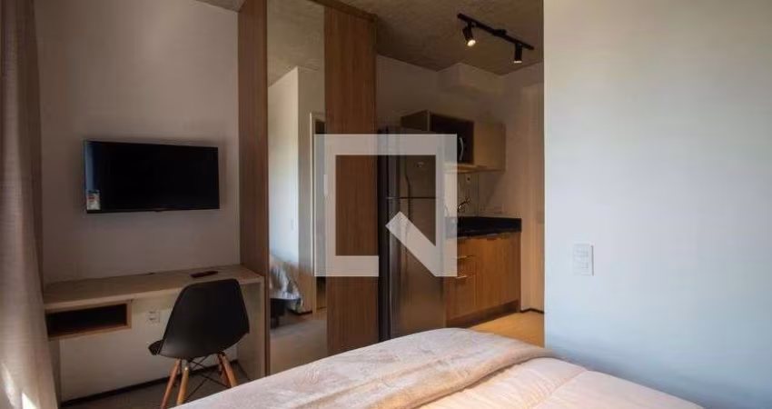 Apartamento à Venda - Chácara Santo Antonio, 1 Quarto,  18 m2