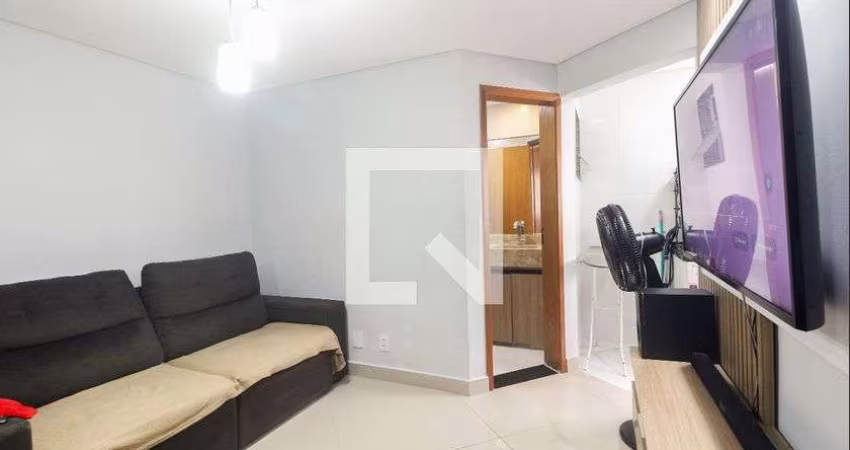 Apartamento à Venda - Penha de França, 2 Quartos,  46 m2