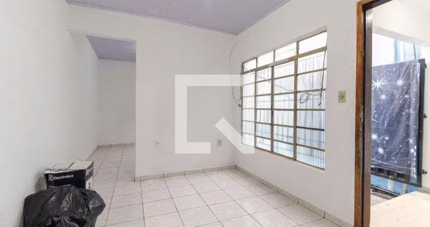 Casa à Venda - Vila Jacuí, 1 Quarto,  70 m2