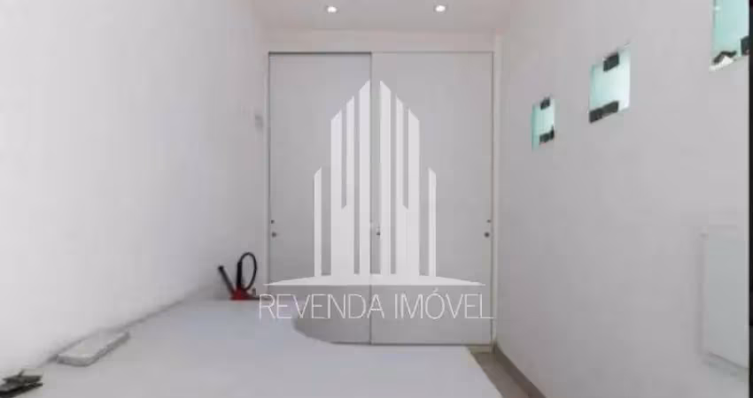 Casa comercial com 10 salas para alugar na Rua Aimberê, 1632, Sumaré, São Paulo