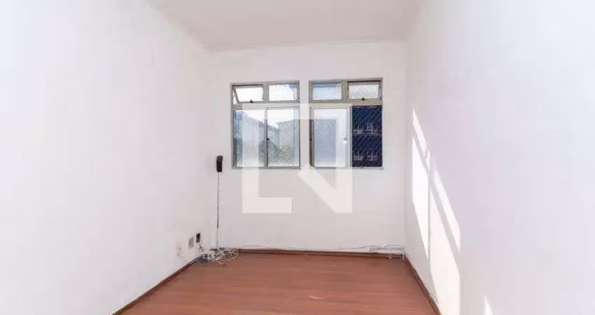 Apartamento à venda - vila jacuí, 2 quartos,  42 m2