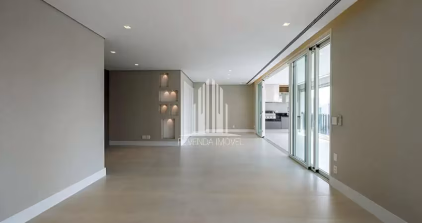 Apartamento com 3 dormitórios e 1 suíte, localizado na vila olímpia