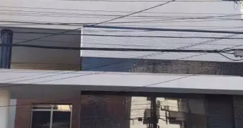 Apto novo com 2 dorm, 1 suite,  living 2 amb,, coz, banhiero ,área de serviço e 2 box cobertos e escriturados, prédio com 2 elevadores, salão de festas, churrasqueira, academia, na getúlio vargas , ba