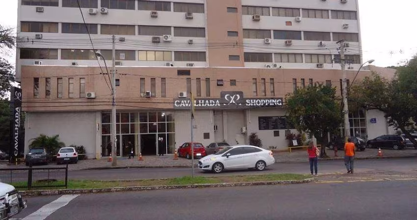 Loja no Bairro CAVALHADA com 33 m2, Banheiro social