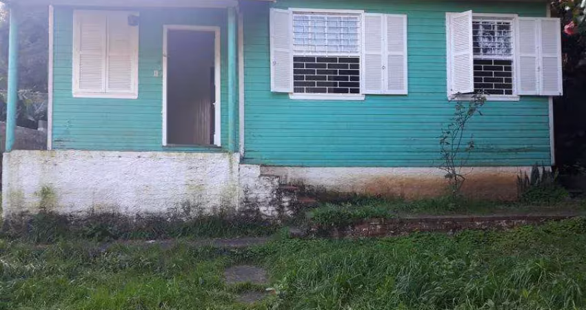 Casa no bairro vila nova com 61 m2, 2 dormitórios,sala, cozinha, área de serviço, banheiro social, churrasqueira, depósito, garagem, lavanderia, pátio amplo, tanque