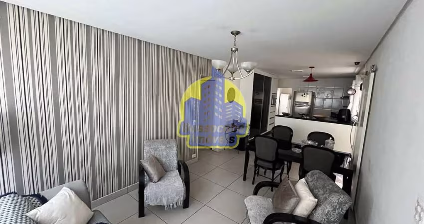 Casa com 3 dormitórios à venda, 200 m² por R$ 750.000,00 - Jardim D Abril - Osasco/SP