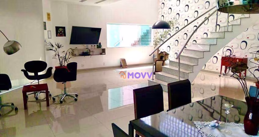 Belíssima Casa com 5 quartos à venda, 526 m² - Charitas - Niterói