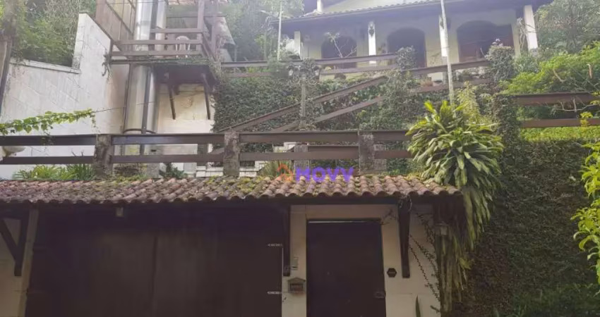 Casa à venda, 315 m² por R$ 739.000,00 - Serra Grande - Niterói/RJ