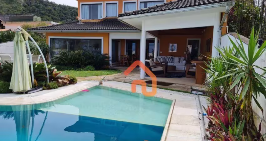 Casa com 7 dormitórios à venda, 700 m² por R$ 6.000.000,00 - Itacoatiara - Niterói/RJ