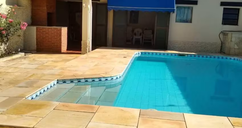 CASA 3 QUARTOS 1 SUITE COM PISCINA E CHURRASQUEIRA 200M DA PRAIA