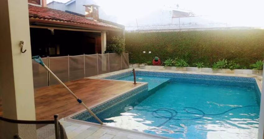 SOBRADO 3 QUARTOS PISCINA A 100 M MAR  ITANHAÉM SP