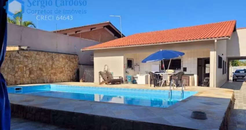 CASA NA PRAIA A 100M DO MAR 5 QUARTOS  REGIÃO NOBRE ITANHAÉM SP