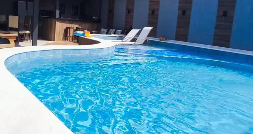 Para pessoas exigentes!!! 5 suítes piscina 100m mar ótimo local  itanhém sp