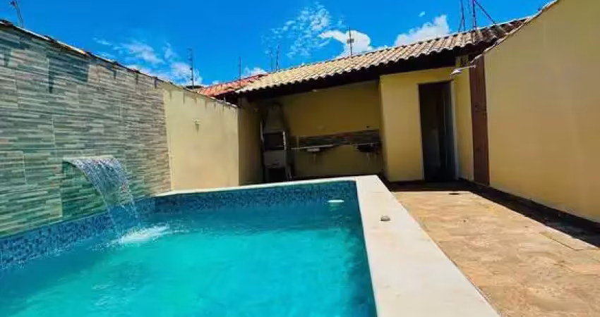 CASA 2 QUARTOS PISCINA E CHURRASQUEIRA LADO PRAIA ITANHAÉM SP