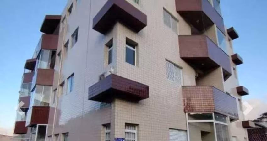 APARTAMENTO NA PRAIA DOS SONHOS! POUCOS METROS DO MAR E VISTA INCRÍVEL!