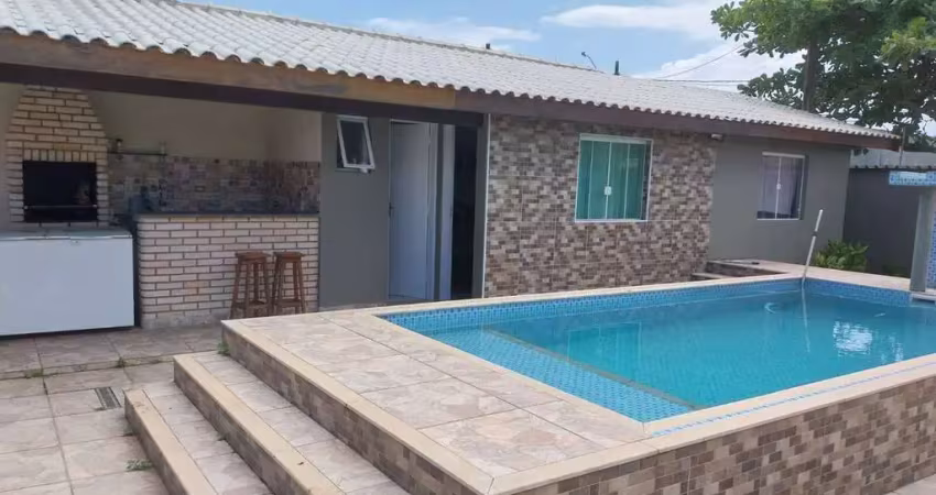 Casa na praia em lote inteiro 250m²! piscina e churraqueira - 200m do mar!
