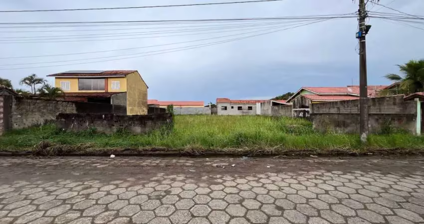 Terreno 840m² lado praia aterrado em rua calçada - itanhaem/sp