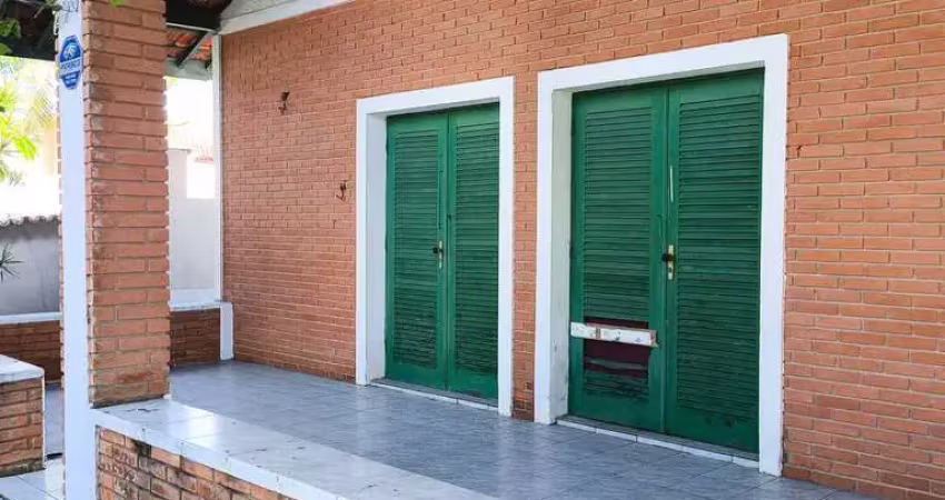 Casa ampla 4 suítes para investidor t= 14 x 35  só 250 m do mar itanhaém sp