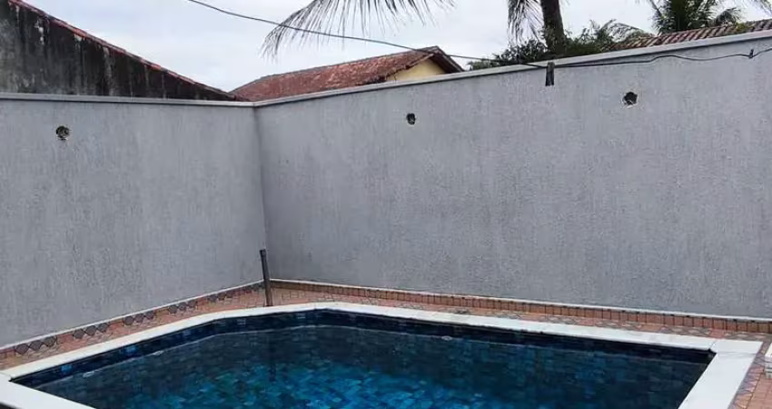 Casa nova 2 quartos piscina 500 m do mar  itanhaém sp