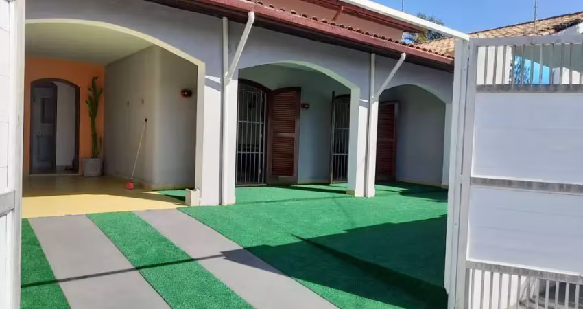 Casa ampla com 3 quartos local premium 100 m mar itanhaém sp