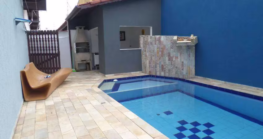 Casa espetacular a 250m da praia 3 quartos 2 suites  piscina itanhaém