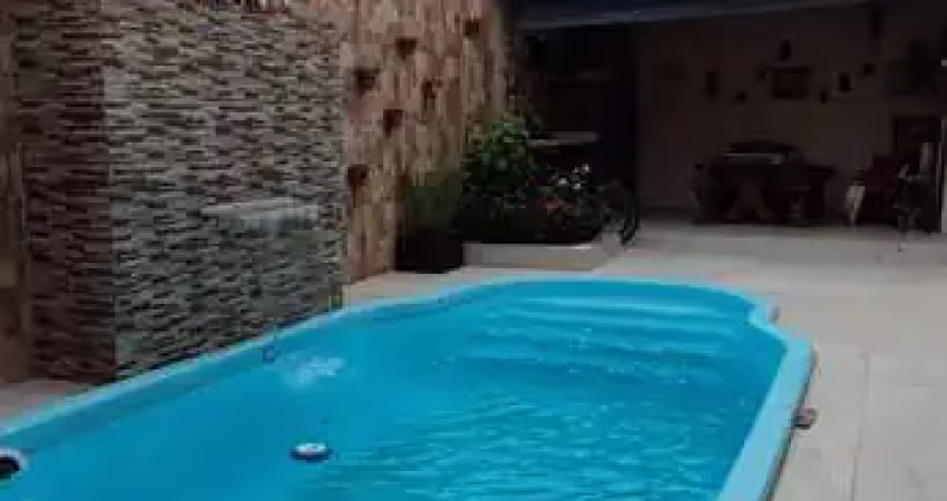 Sobrado 2 suítes piscina e área gourmet lado praia itanhaém sp