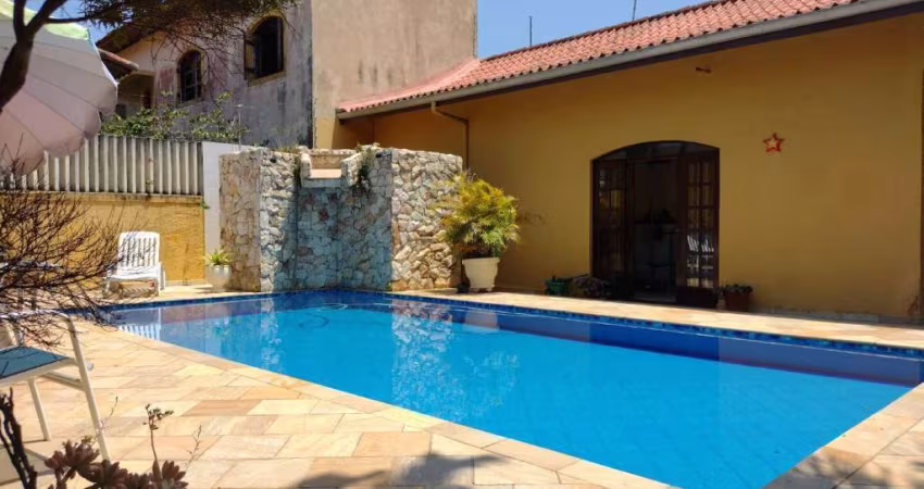CASA 4 QUARTOS 2 SUÍTES PISCINA  T = 875m²  APENAS 250 m MAR ITANHAEM SP