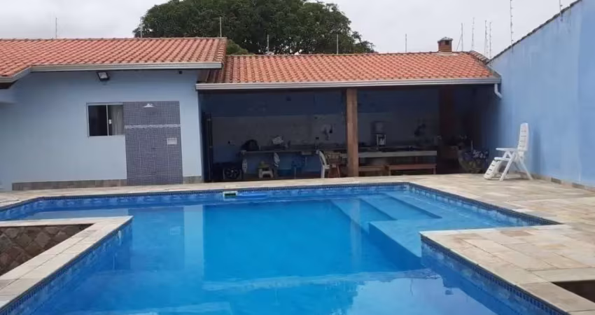 Casa com piscina mobiliada terreno 600m² 400m praia itanhaém/sp