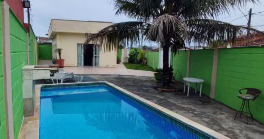CASA 2 QUARTOS 1 SUÍTE COM PISCINA E CHURRASQUEIRA 500M MAR  ITANHAÉM/SP